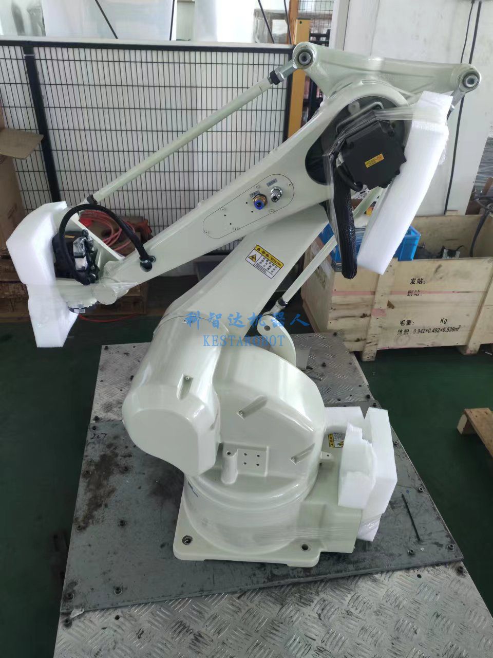 四軸關(guān)節(jié)機器人批量生產(chǎn)中(圖11) 四軸關(guān)節(jié)機器人批量生產(chǎn)中(圖11)